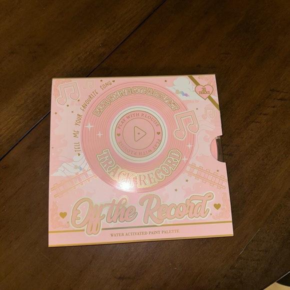 P. Louise Off The Record Palette - Picture 10 of 11